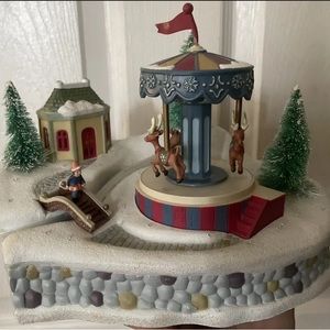 Avon Fiber Optic Winter Carnival Carousel Light up Christmas Decoration New